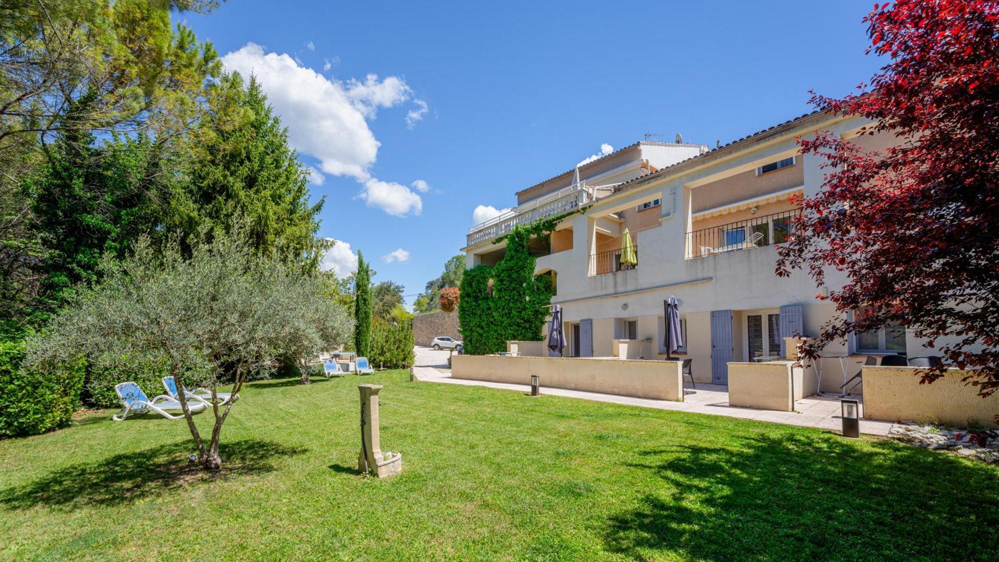 Residence Les Ecureuils Gréoux-les-Bains Exterior photo